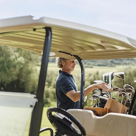 Reserva Rotana Golf Hotell