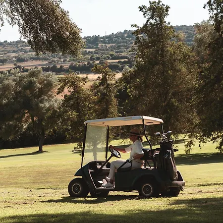 Reserva Rotana Golf Hotell 5*