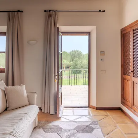 Reserva Rotana Golf Hotel